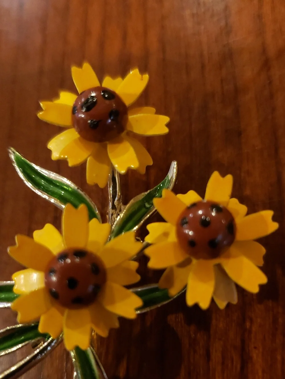 Vtg- Gold and Yellow Floral Brooch